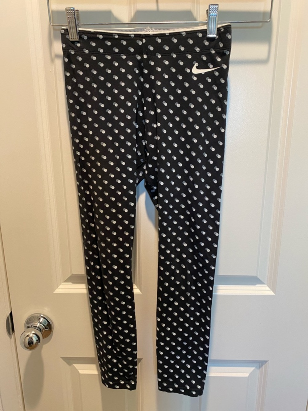 EUC Nike Black Leggings with White Polka Dots - Girls